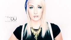 Woman faces blondes teen portraits