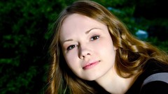 Woman faces blondes Virginia Sun