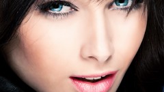 Woman faces blue eyes brunettes