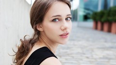 Woman faces blue eyes brunettes models