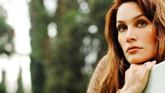 Woman faces brown eyes brunettes