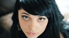 Woman faces brunettes