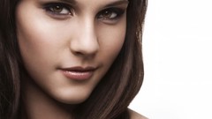 Woman faces brunettes