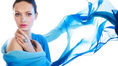 Woman faces brunettes