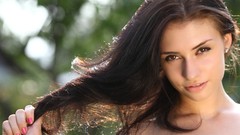 Woman faces brunettes