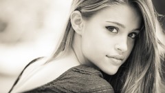 Woman faces brunettes