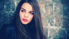 Woman faces brunettes