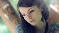 Woman faces brunettes Miobi