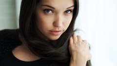 Woman faces brunettes models The Life Erotic magazine Thereza