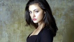 Woman faces brunettes phoebe tonkin the secret circle
