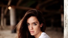 Woman faces brunettes Taylor McCutchan