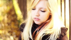 Woman faces coat blondes