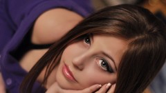 Woman faces green eyes brunettes models