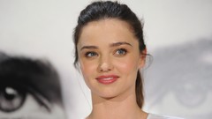 Woman faces miranda kerr