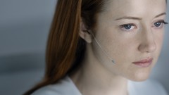 Woman faces Oblivion-movie