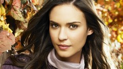 Woman faces odette annable