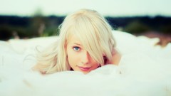 Woman faces outdoors blondes smiling blue eyes blurred 