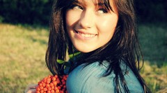 Woman faces outdoors brunettes pictorial