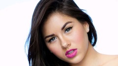 Woman faces pornstars Shyla Jennings