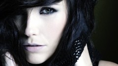 Woman faces sophia bush