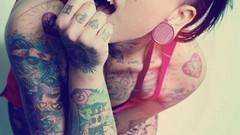 Woman faces tattoos brunettes