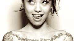 Woman faces tattoos brunettes portraits