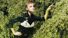 Woman fashion girls in nature updo (hair style) Jessica Stam