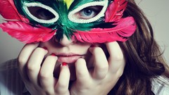 Woman feathers masks blue eyes brunettes domino mask Venetian 