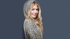 Woman fergie blondes