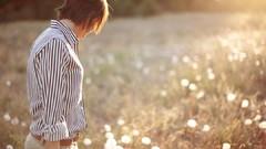 Woman fields sunlight brunettes Taylor McCutchan