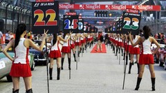 Woman formula one Grid Girls