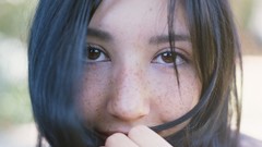 Woman freckles Carre Callaway