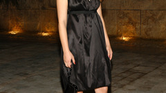 Woman ginnifer goodwin black