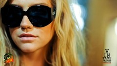 Woman glasses blondes singers ke$ha