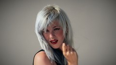 Woman gradient blondes Aaron Tyree