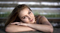 Woman green eyes bianca