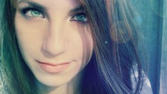 Woman green eyes brunettes