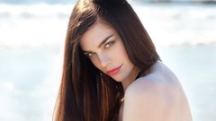 Woman green eyes brunettes models Raina Hein