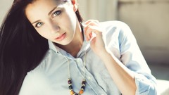 Woman green eyes emily rudd