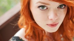 Woman green eyes redheads pale skin Lass-model Julie Kennedy