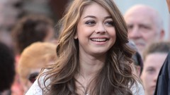 Woman grove Actress sarah hyland