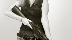 Woman Guns monochrome Simple