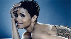 Woman Halle Berry models