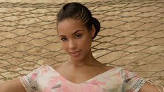 Woman hammock alicia keys singers