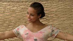 Woman hammock alicia keys smiling singers