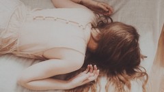 Woman hands brunettes lying down