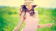 Woman hats brunettes