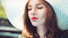 Woman hats brunettes