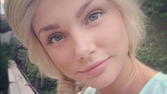 Woman hats faces blondes