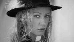 Woman hats faces monochrome blondes Ella-Famegirls